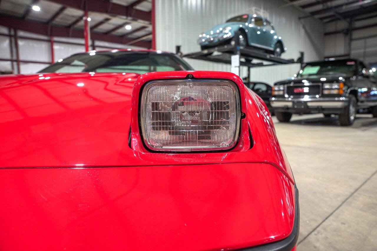 Used 1990 Chevrolet Corvette Coupe RWD image 40