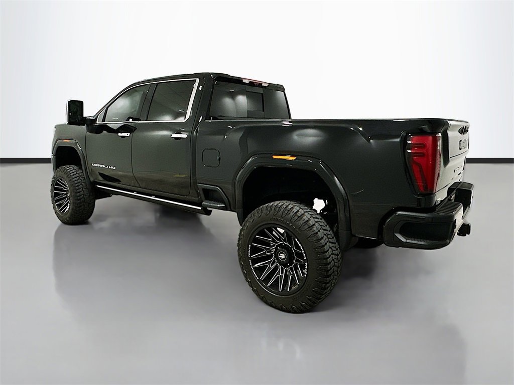 Used 2025 GMC Sierra 2500 Denali Ultimate image 5