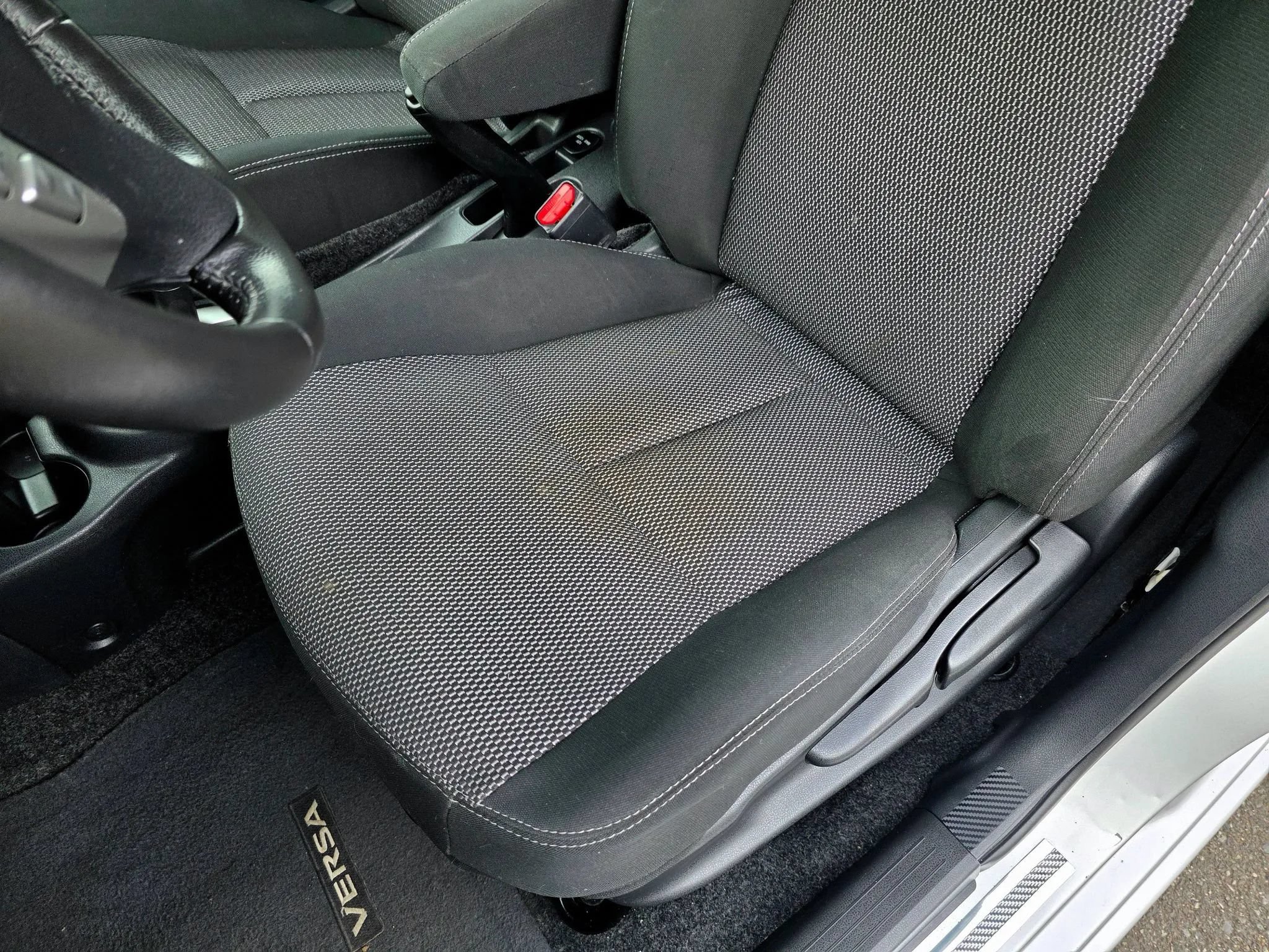 Used 2018 Nissan Versa SV w/ SV Special Edition Package FWD image 41