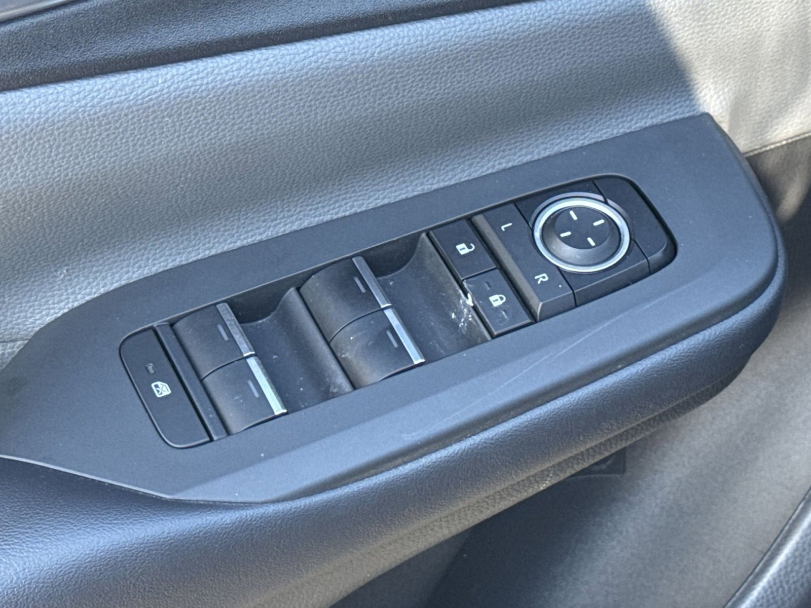 Used 2024 Toyota Prius XLE image 19