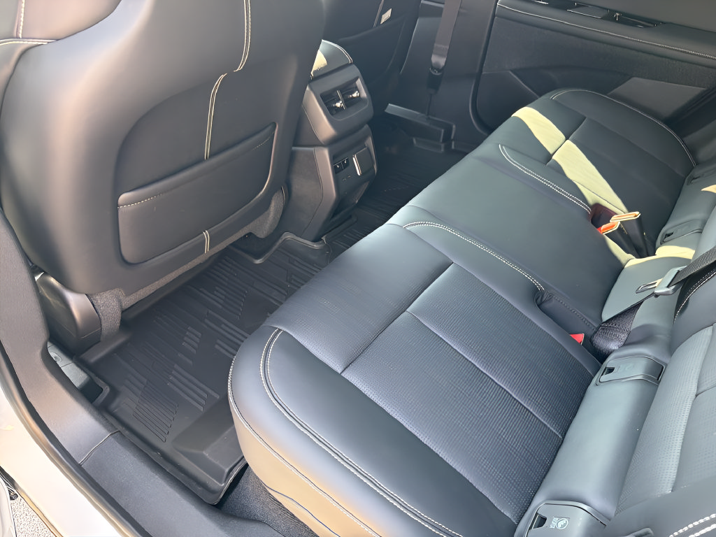 New 2027 Cadillac Optiq Premium Sport RWD image 33