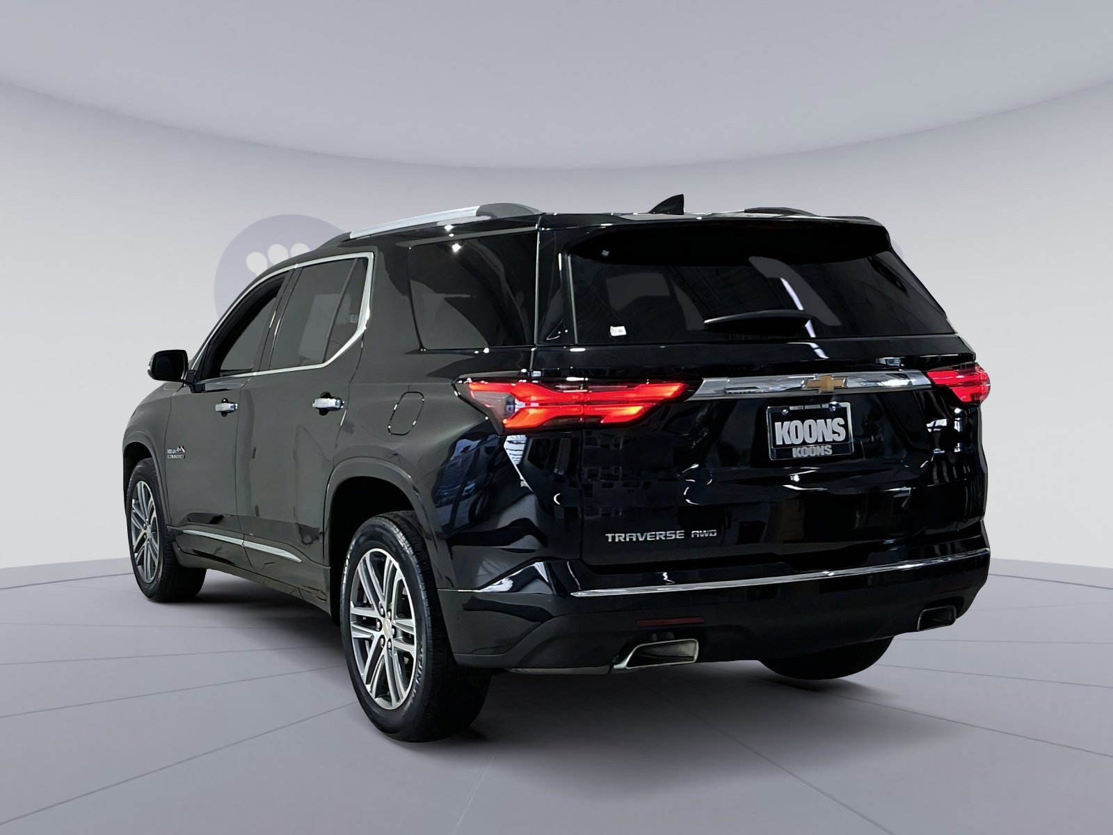 Used 2023 Chevrolet Traverse High Country image 14