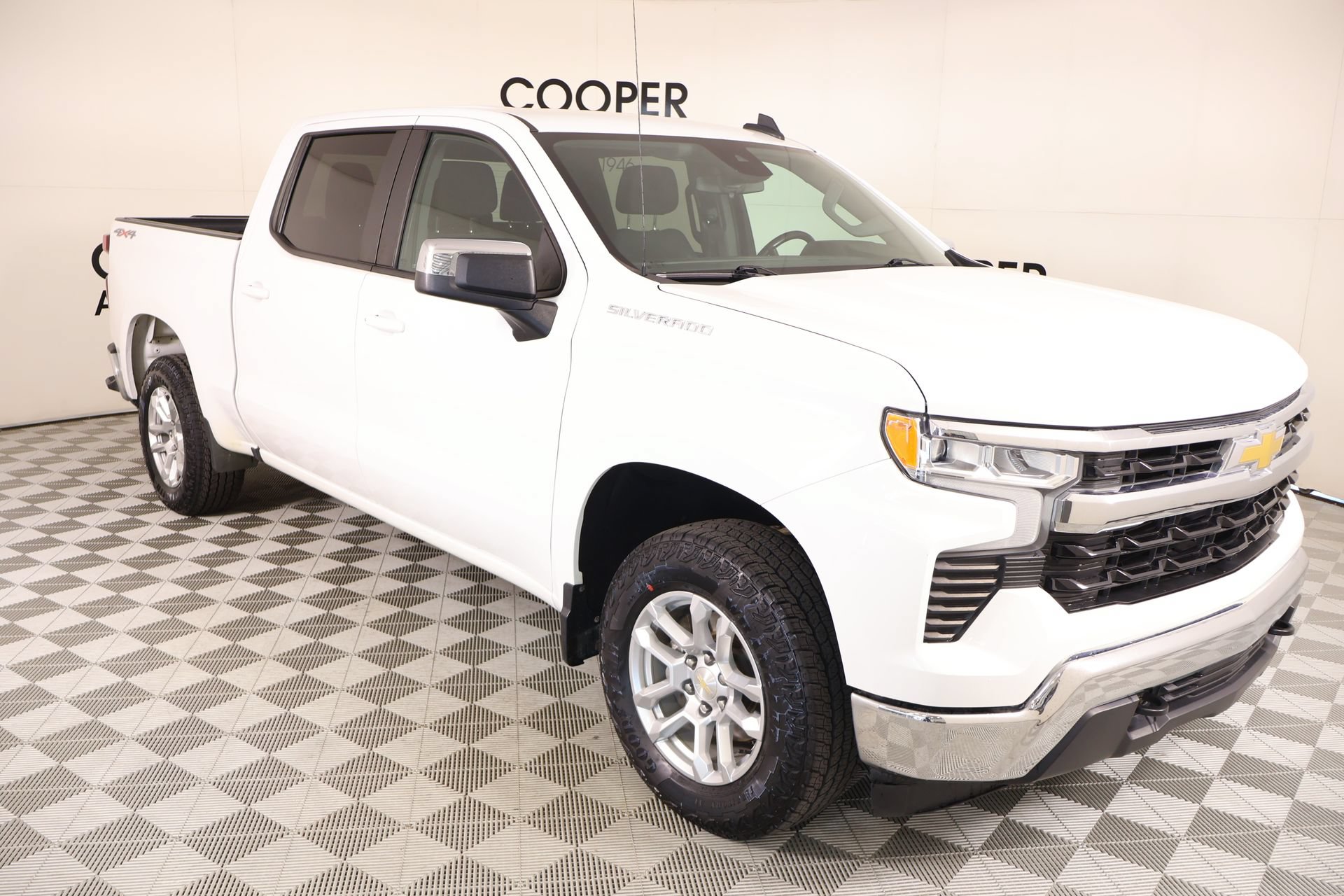 Used 2023 Chevrolet Silverado 1500 LT