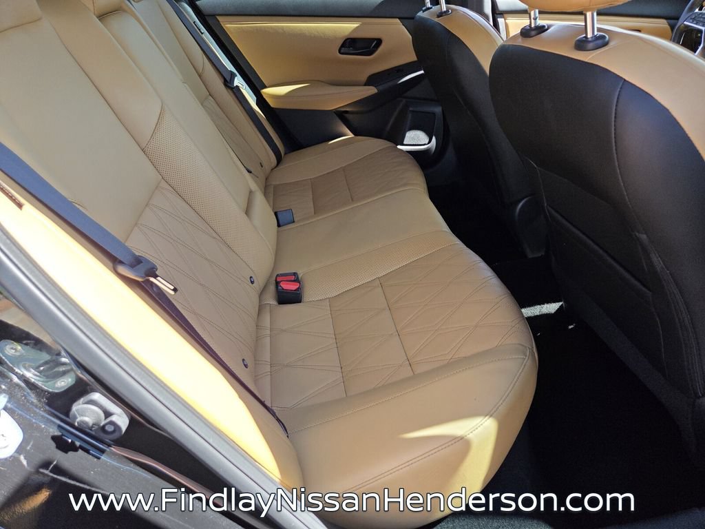 Used 2025 Nissan Sentra SV w/ SV Premium Package FWD image 16
