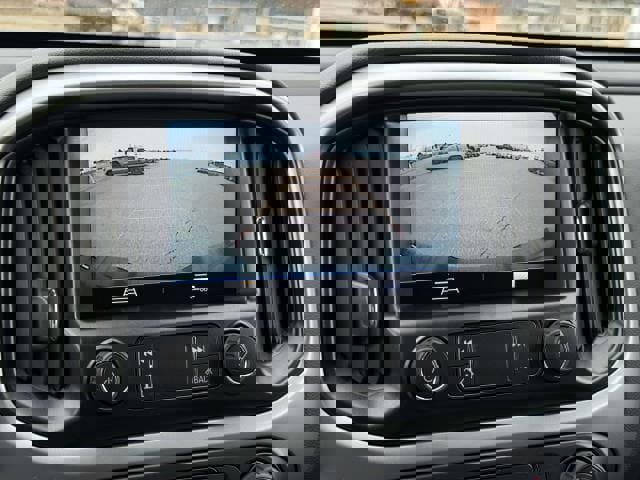 Used 2022 Chevrolet Colorado LT w/ Safety Package image 24