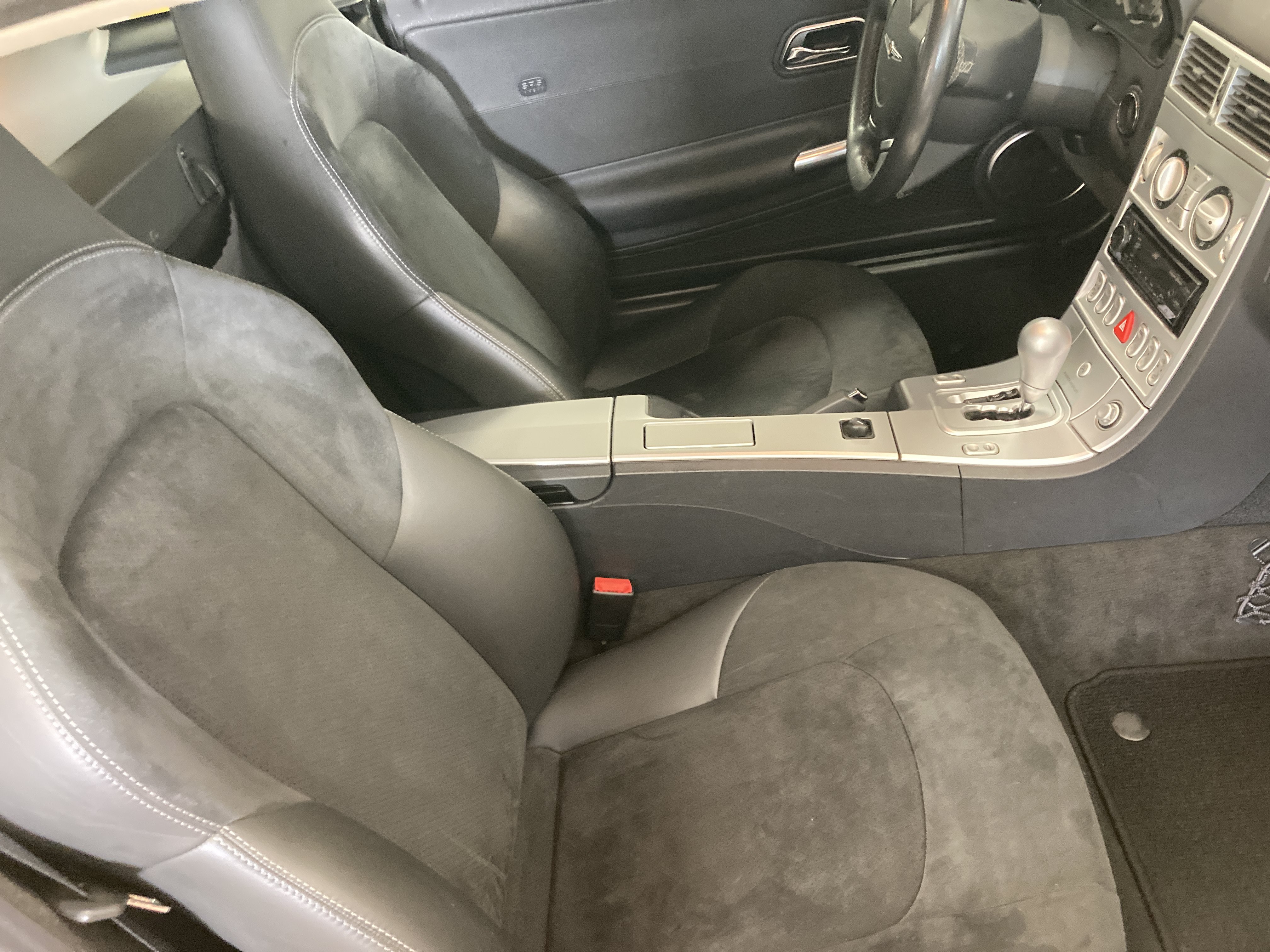 Used 2005 Chrysler Crossfire SRT-6 RWD image 16
