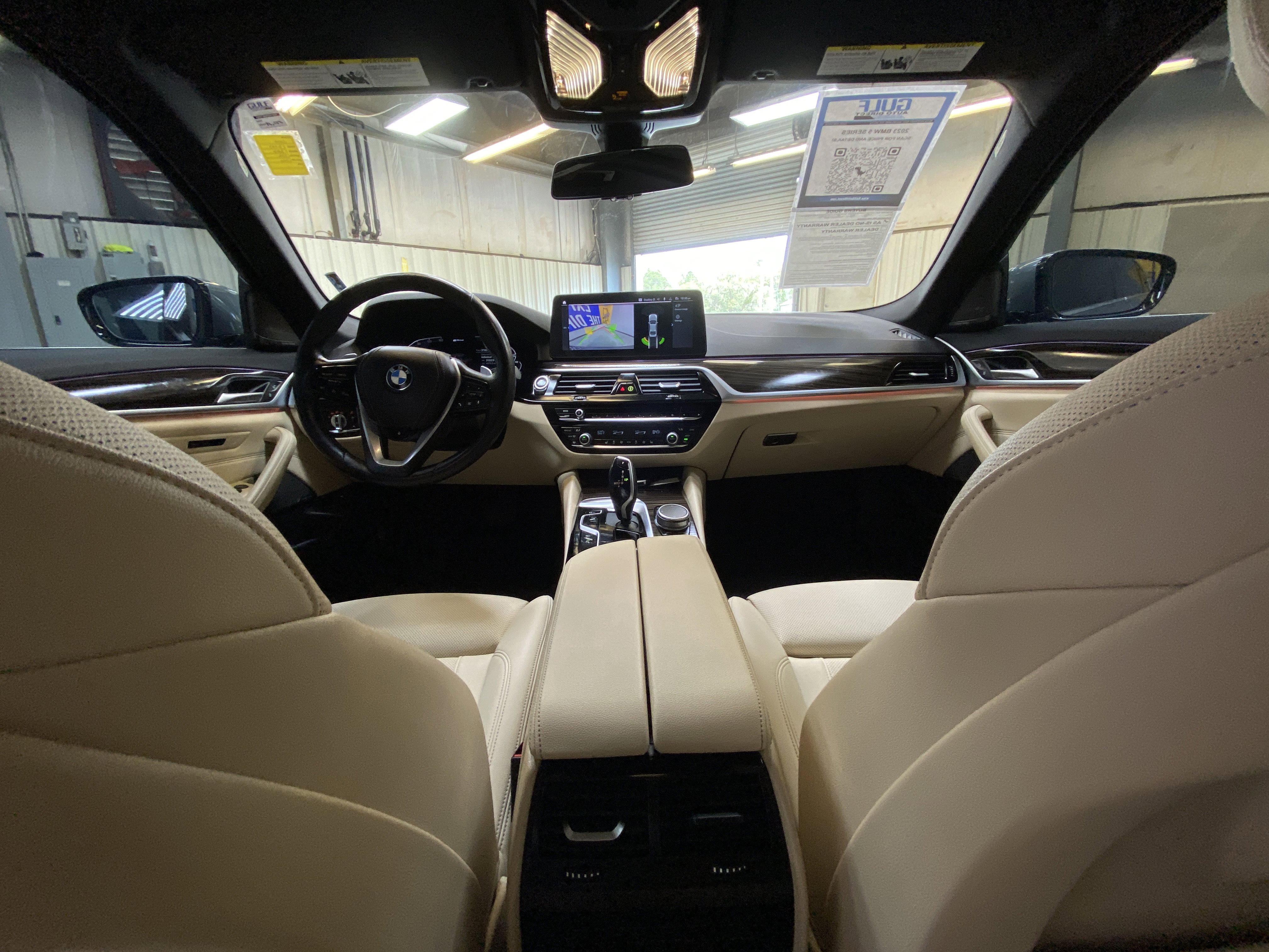 Used 2023 BMW 530e w/ Premium Package image 20