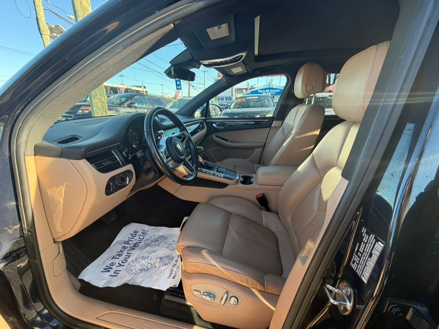 Used 2020 Porsche Macan image 7