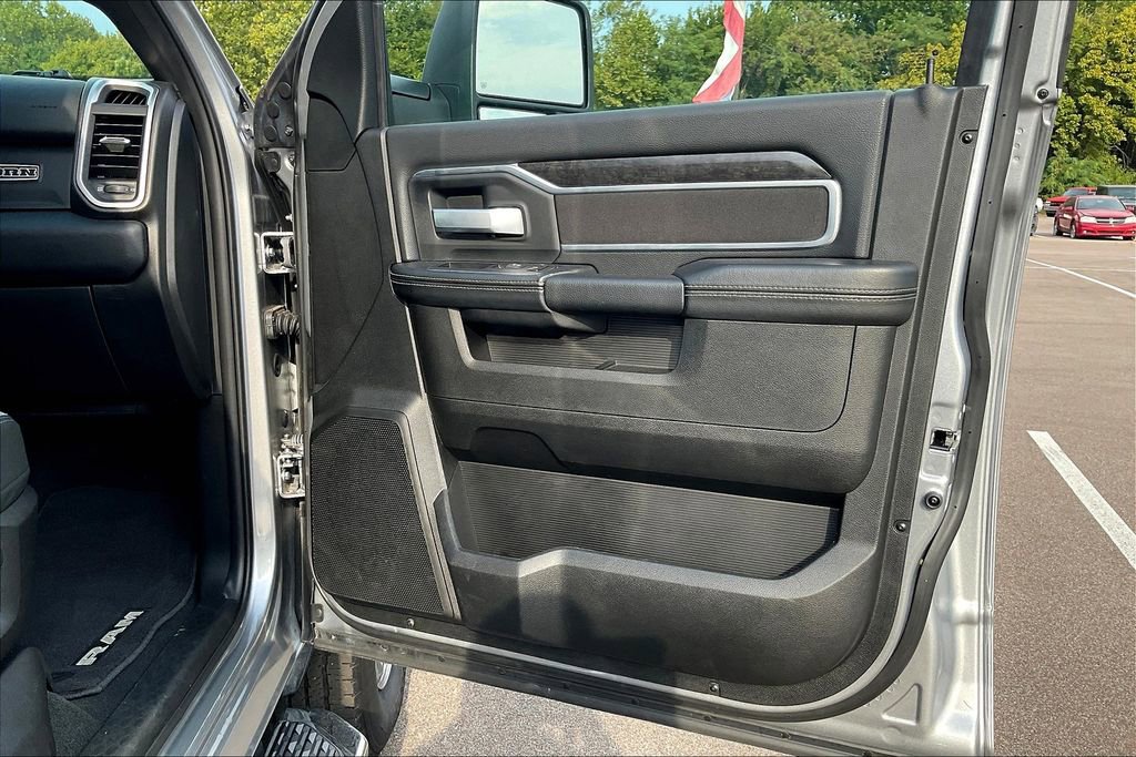 Used 2024 RAM 2500 Big Horn w/ Bed Utility Group image 23