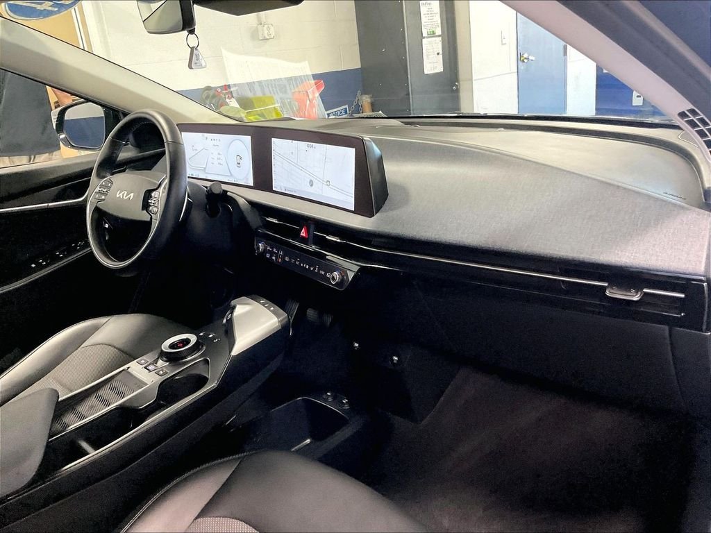Used 2024 Kia EV6 Light AWD/4WD image 14