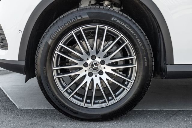 Used 2025 Mercedes-Benz GLC 300 4MATIC image 14