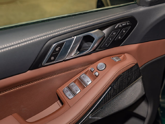 New 2026 BMW ALPINA XB7 AWD/4WD image 14
