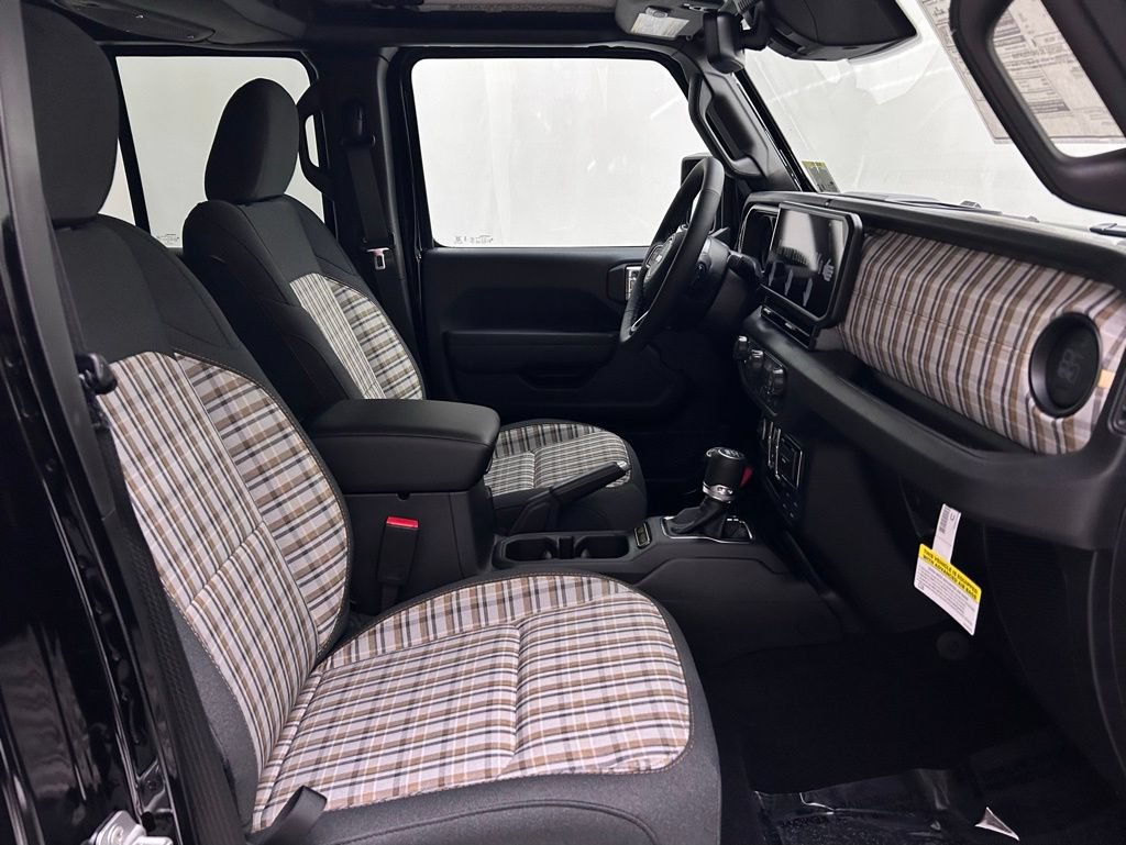 New 2026 Jeep Gladiator Sport AWD/4WD image 18