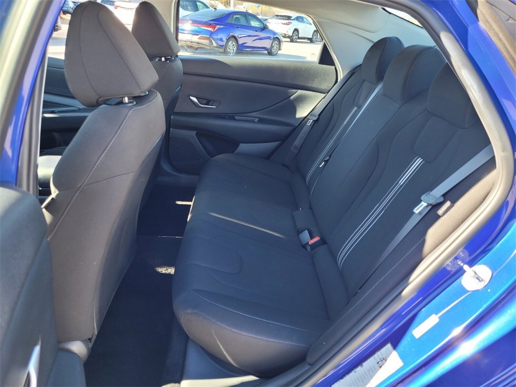 Used 2024 Hyundai Elantra SEL image 6