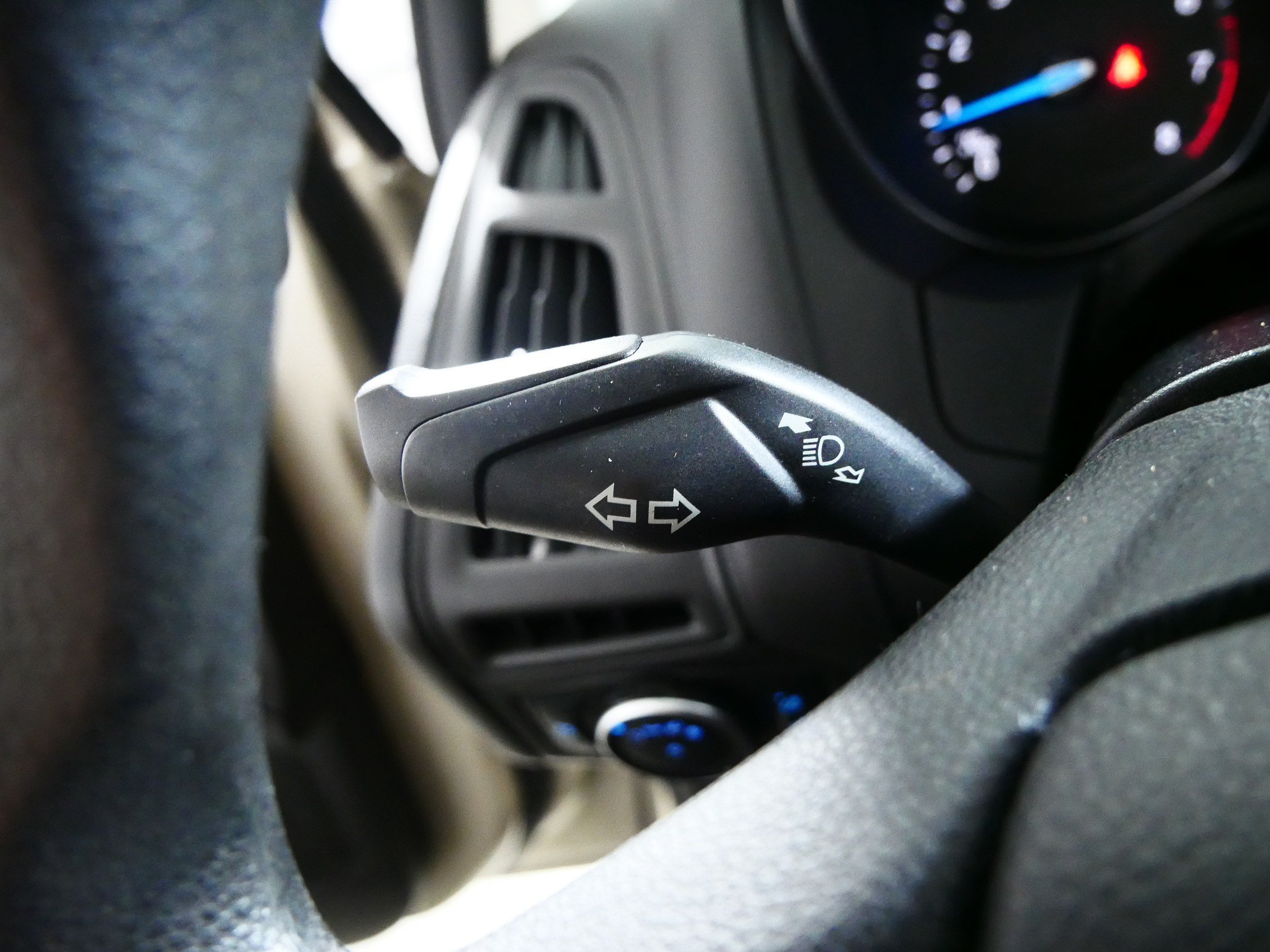 Used 2017 Ford Focus SE FWD image 31