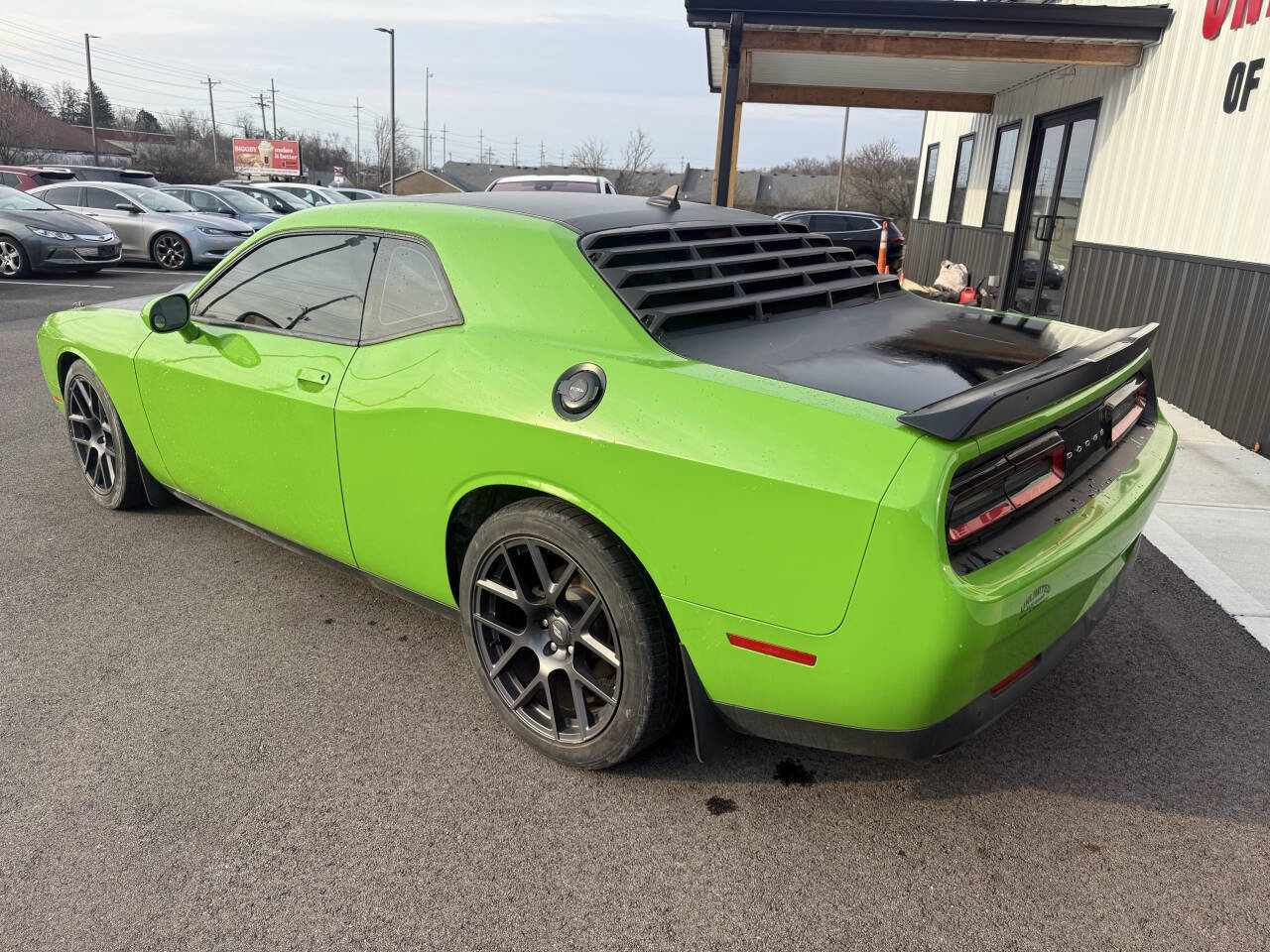 Used 2017 Dodge Challenger R/T w/ Quick Order Package 28P T/A RWD image 11