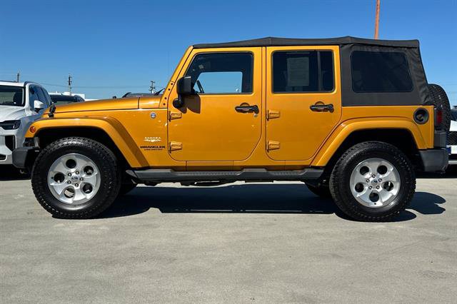 Used 2014 Jeep Wrangler Unlimited Sahara AWD/4WD image 6