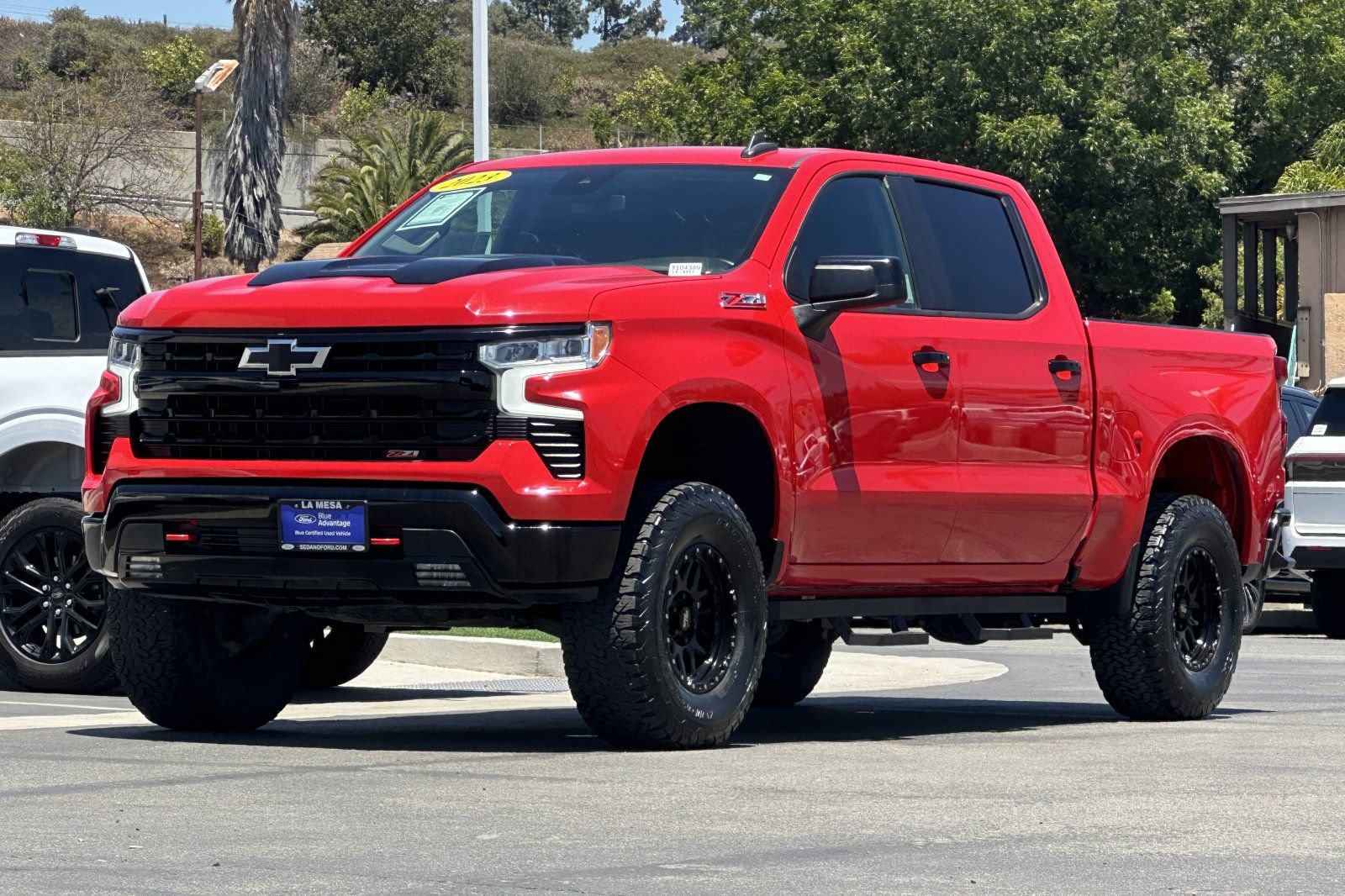 Used 2023 Chevrolet Silverado 1500 LT Trail Boss AWD/4WD image 7