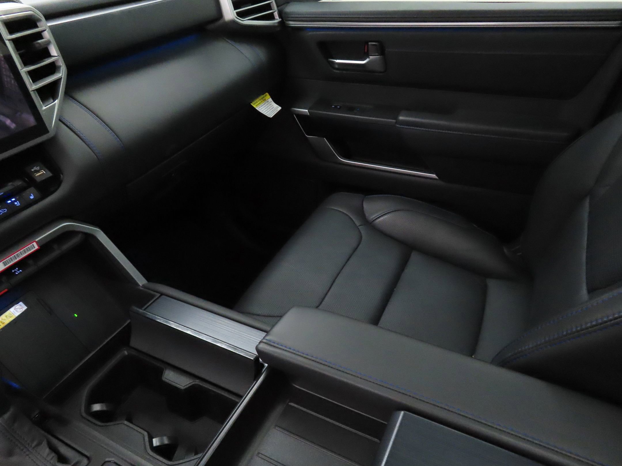 Used 2024 Toyota Tundra Platinum w/ TRD Off-Road Package image 18