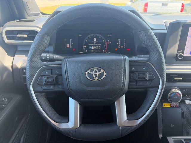 Used 2024 Toyota Tacoma SR5 AWD/4WD image 24