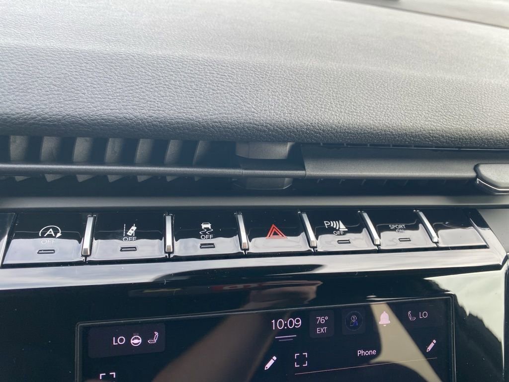 New 2026 Jeep Grand Cherokee L Laredo RWD image 23