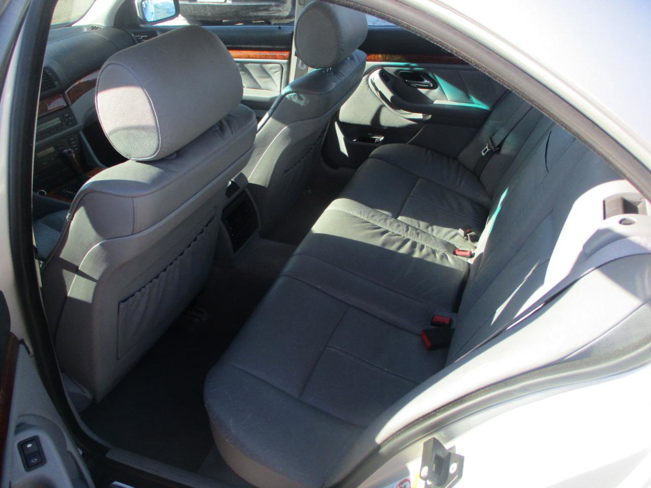 Used 1999 BMW 528i Sedan RWD image 9