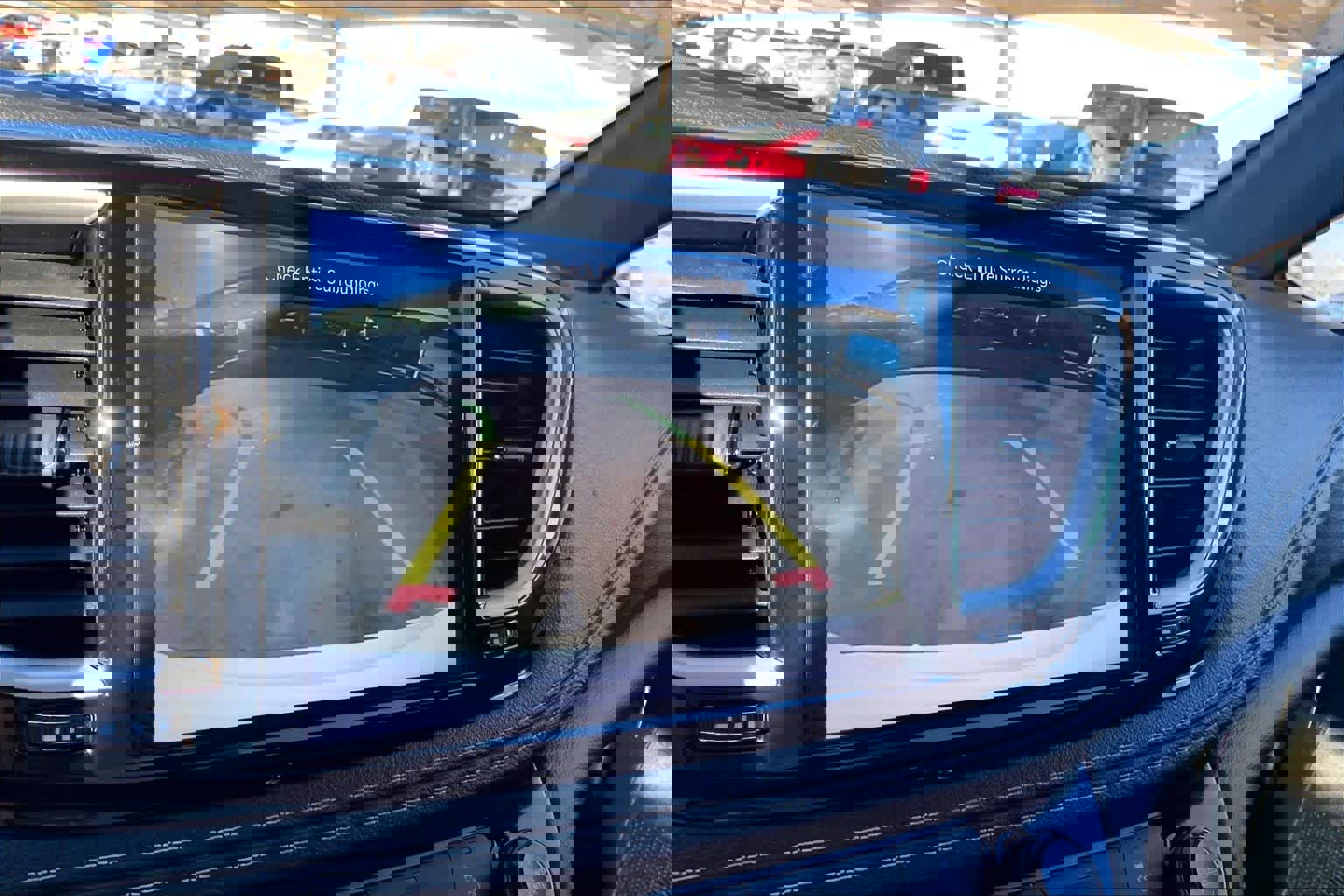 Used 2025 Chrysler Pacifica Select image 29