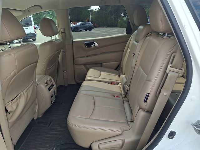 Used 2019 Nissan Pathfinder SL AWD/4WD image 10