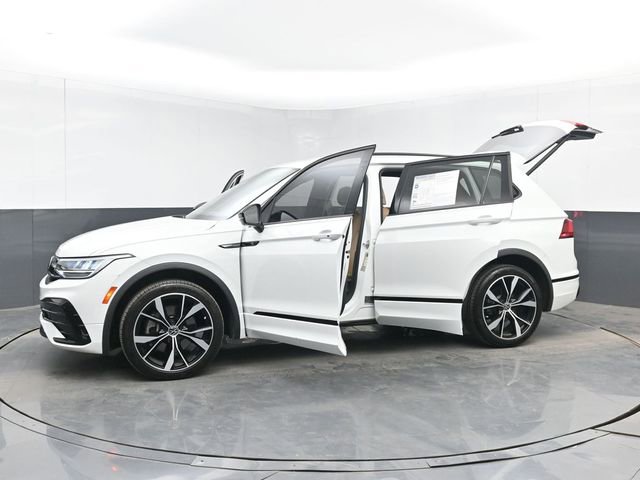 Used 2022 Volkswagen Tiguan SE R-Line FWD image 51