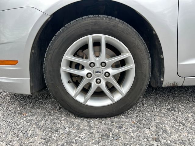 Used 2011 Ford Fusion S image 24