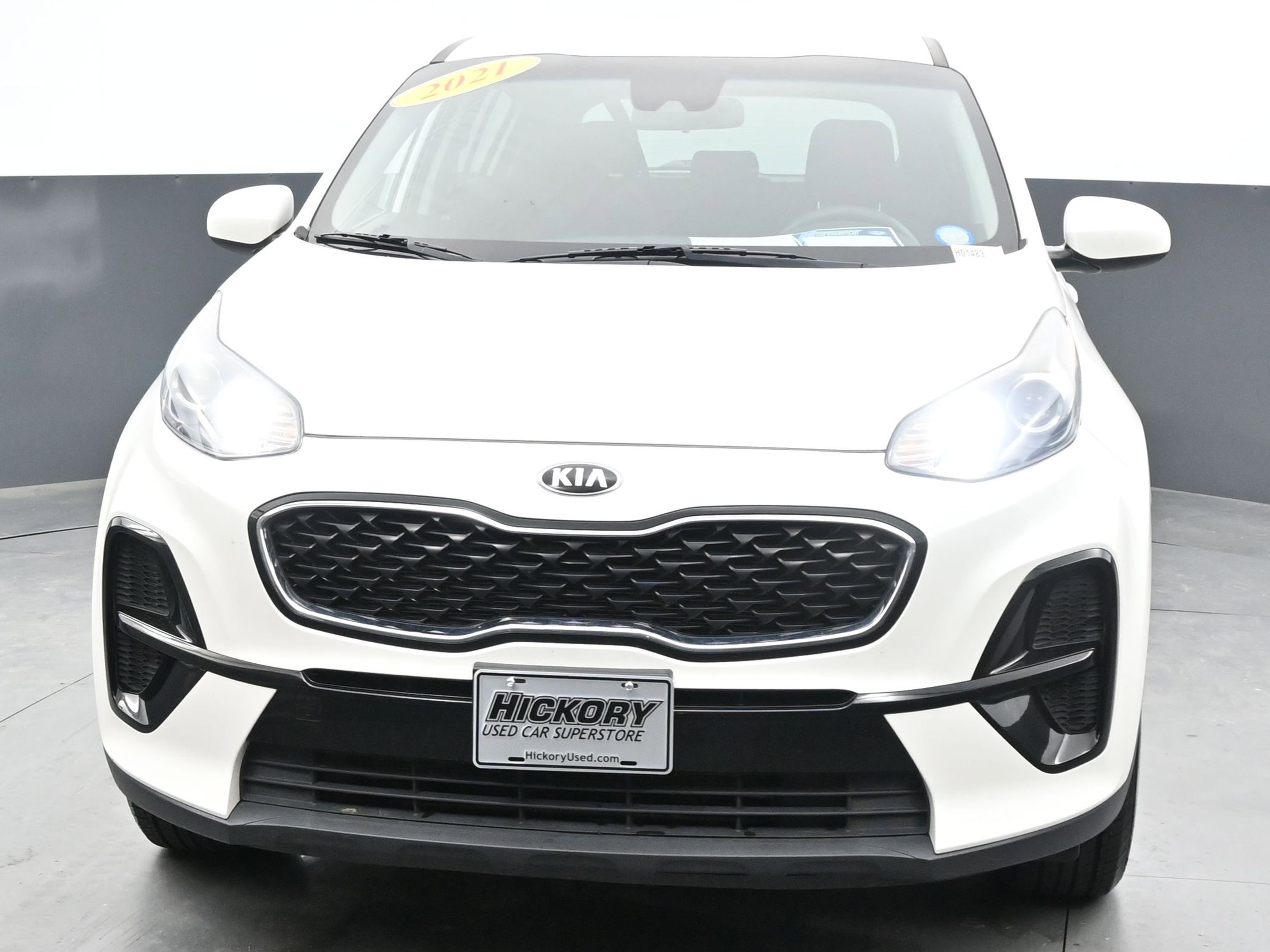 Used 2021 Kia Sportage LX image 2