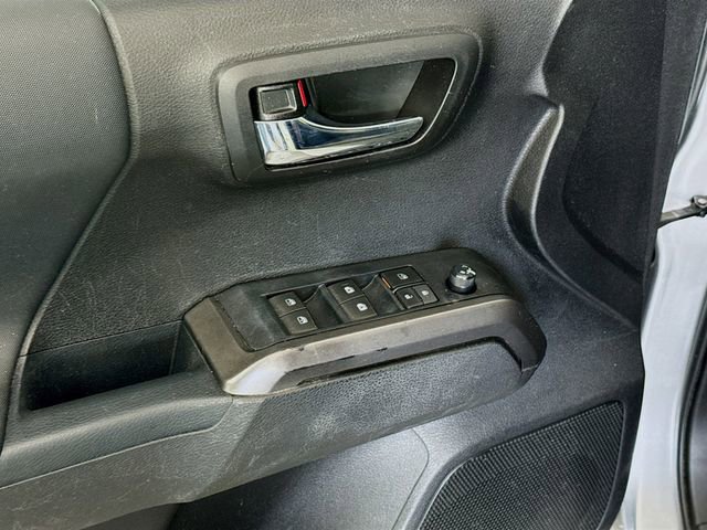 Used 2021 Toyota Tacoma TRD Sport image 18