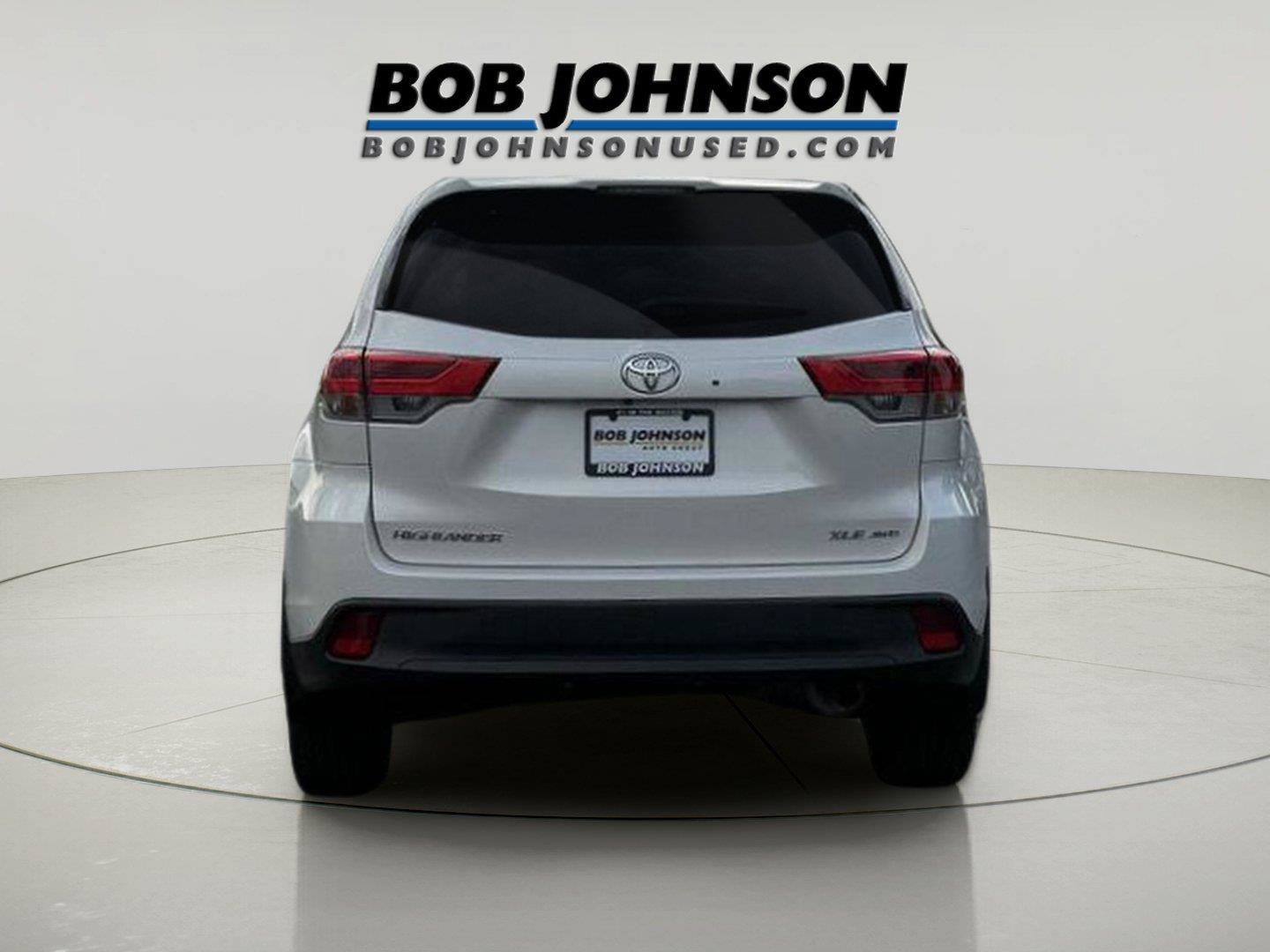 Used 2019 Toyota Highlander XLE AWD/4WD image 5