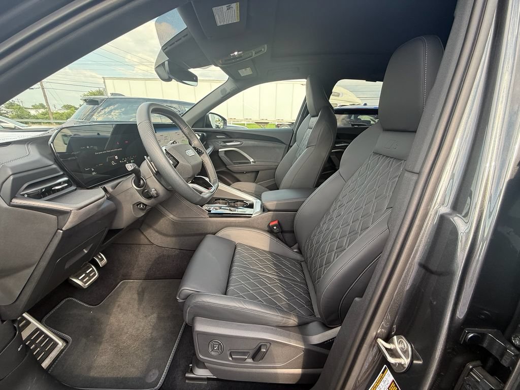 Used 2025 Audi SQ5 Premium Plus AWD/4WD image 12