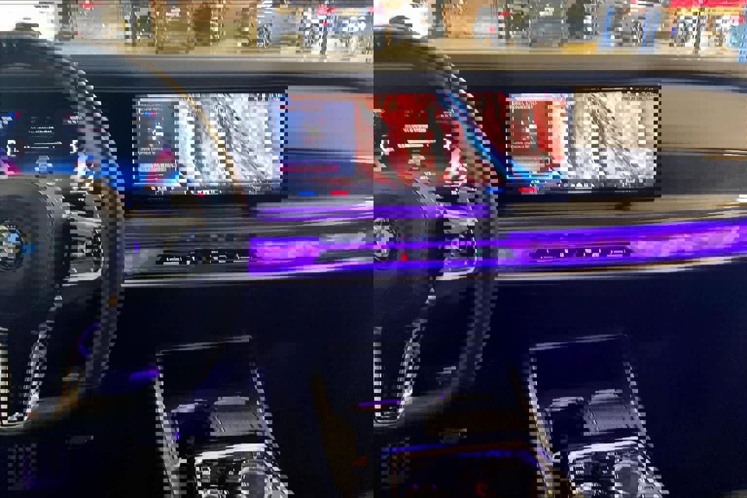 Certified 2024 BMW 760i xDrive AWD/4WD image 6