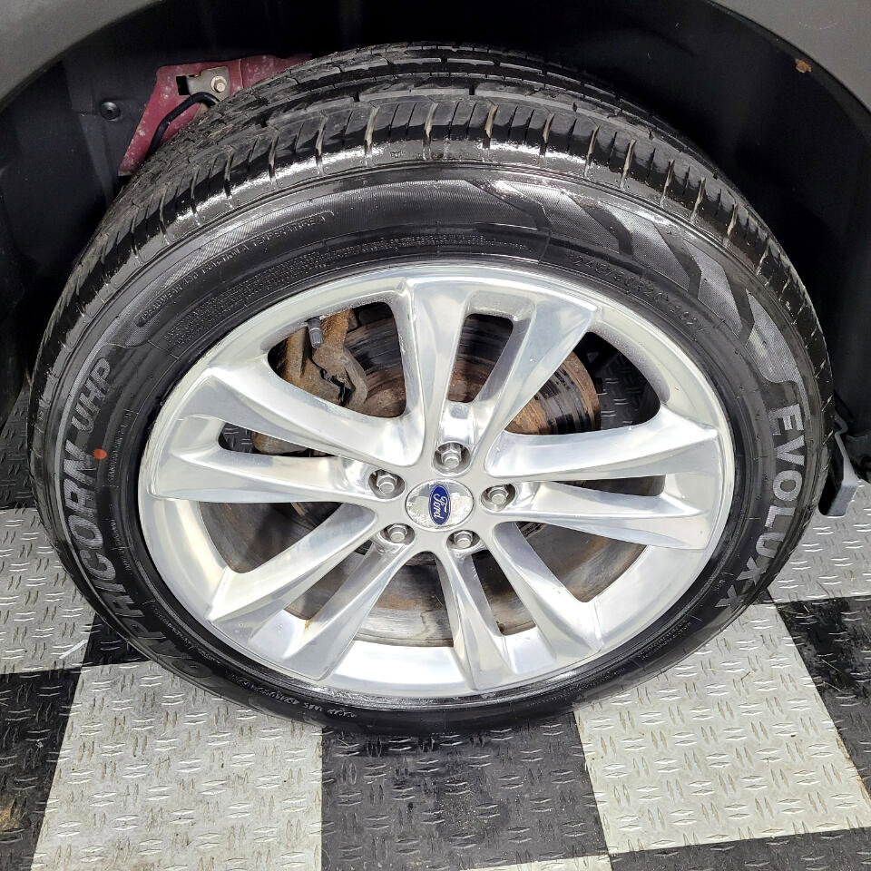 Used 2018 Ford Explorer XLT w/ Equipment Group 202A image 34