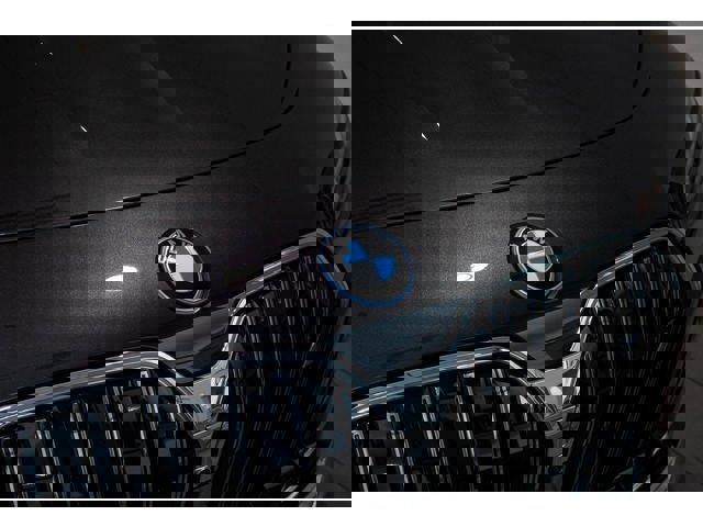 Used 2025 BMW i7 eDrive50 w/ Premium Package image 50