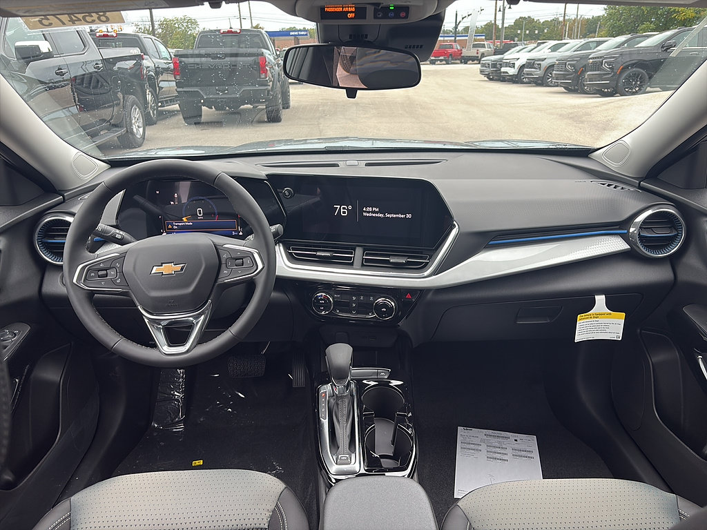 New 2026 Chevrolet Trax LT w/ LT Convenience Package FWD image 11