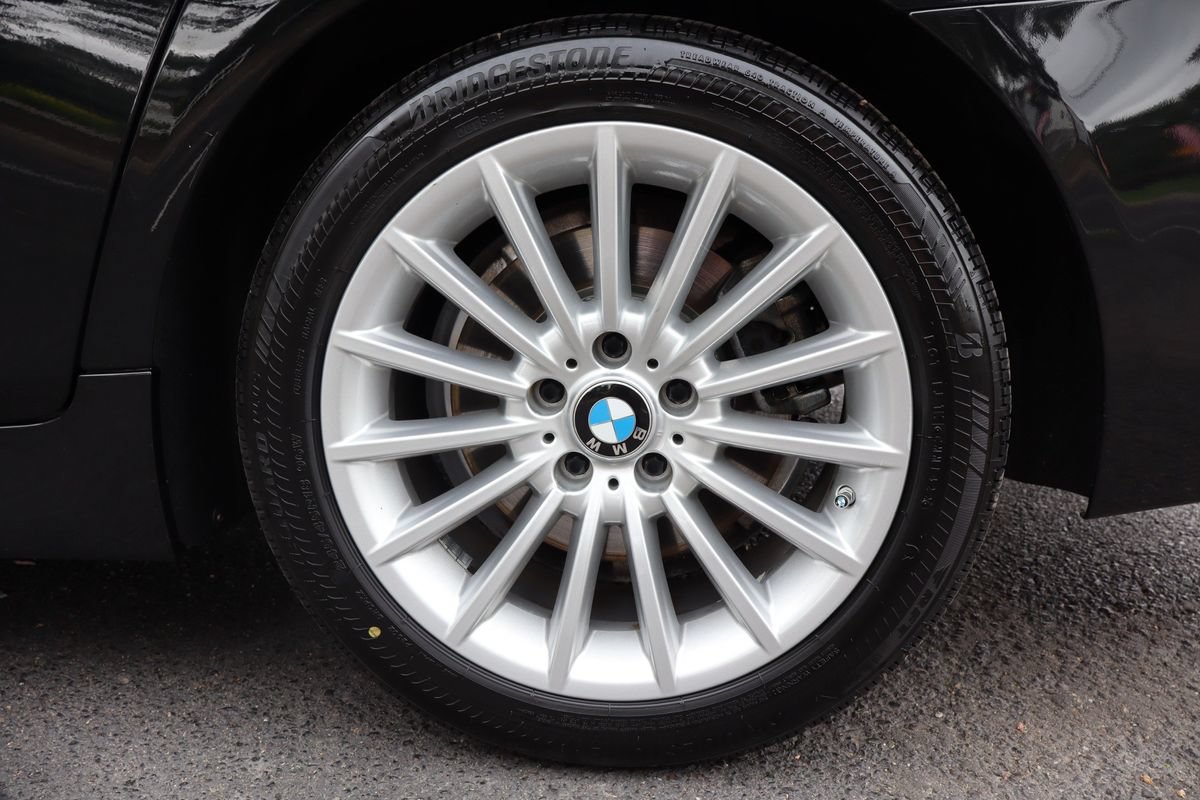 Used 2011 BMW 535i xDrive Sedan AWD/4WD image 43