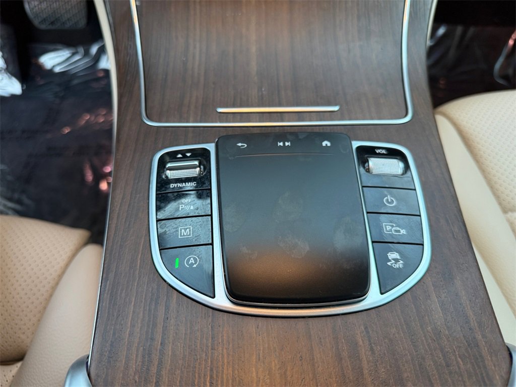 Used 2022 Mercedes-Benz GLC 300 4MATIC image 19