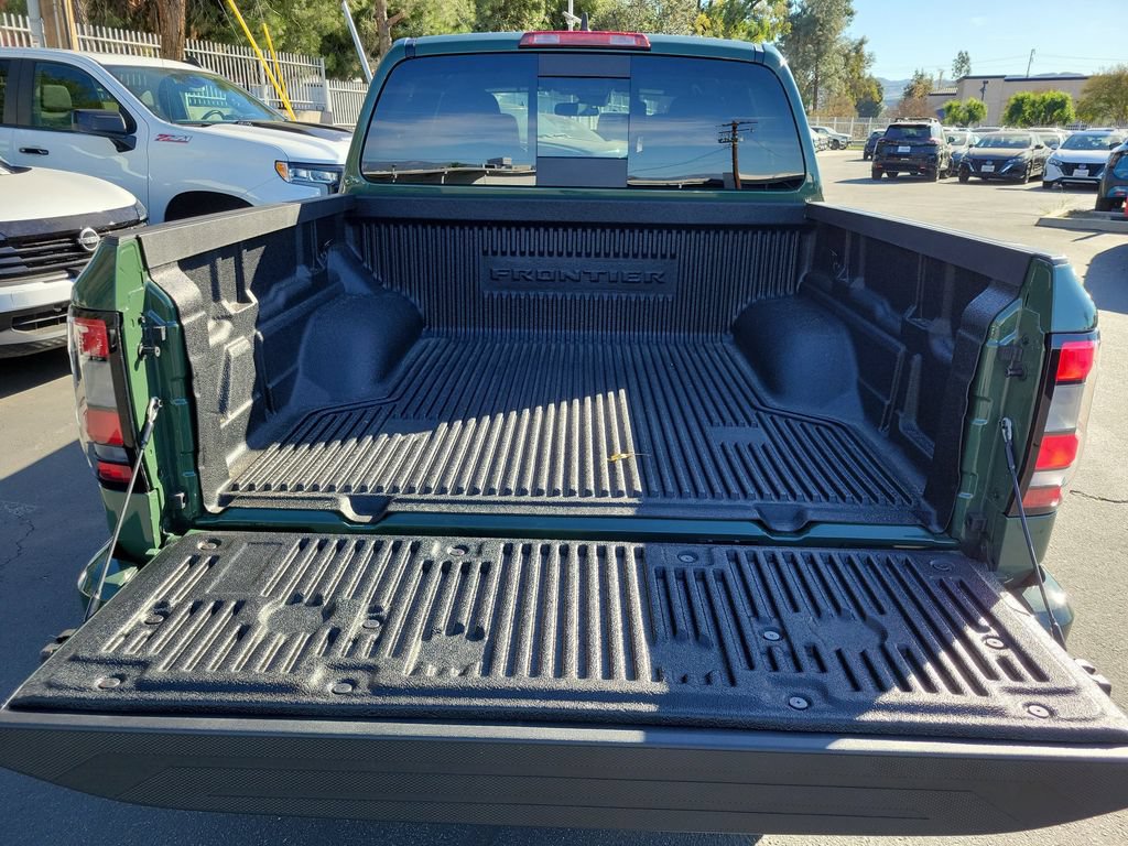New 2026 Nissan Frontier SV w/ Tow Package AWD/4WD image 4