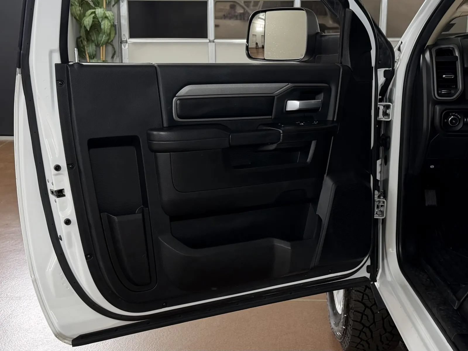 Used 2019 RAM 2500 Tradesman AWD/4WD image 14