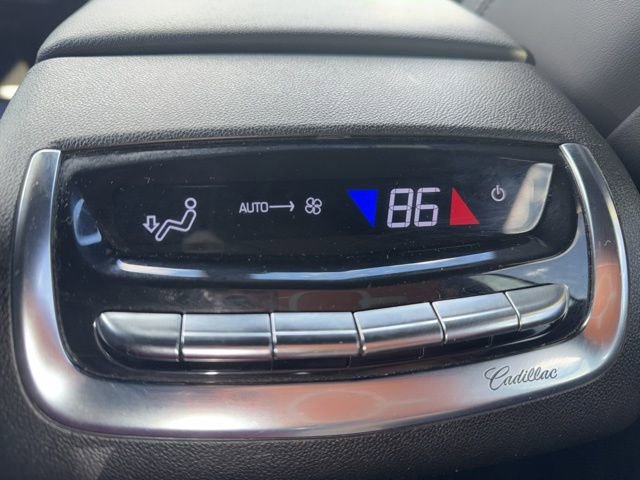 Used 2020 Cadillac XT6 Premium Luxury image 12