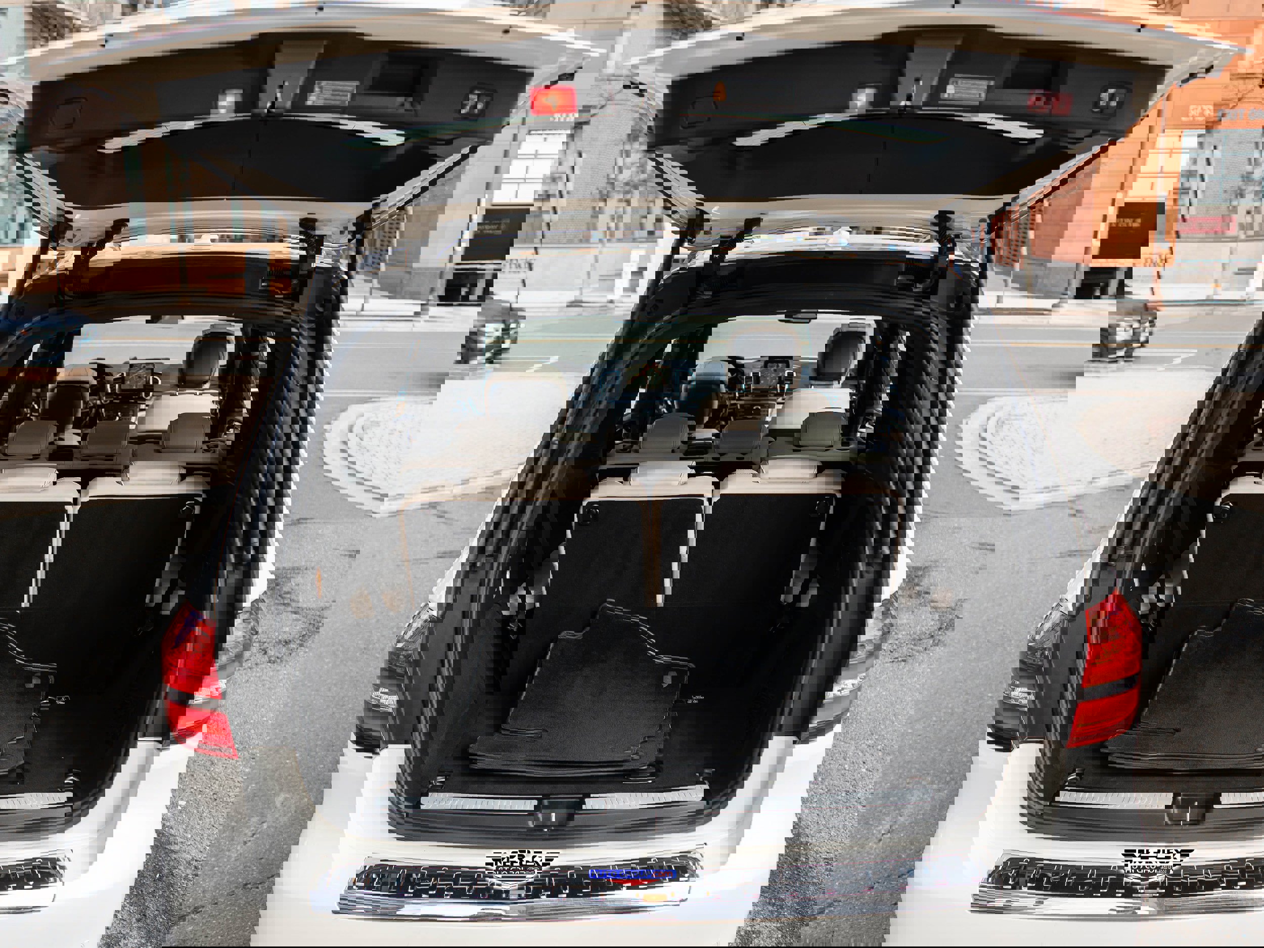 Used 2017 Mercedes-Benz GLS 550 4MATIC image 56