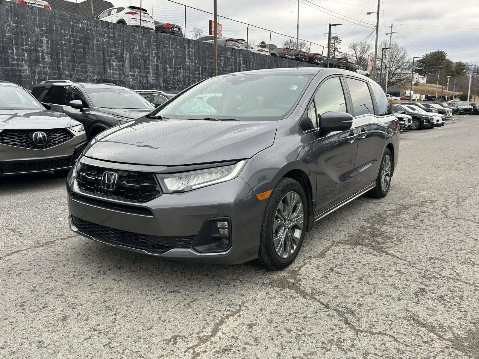 Used 2025 Honda Odyssey Touring image 7