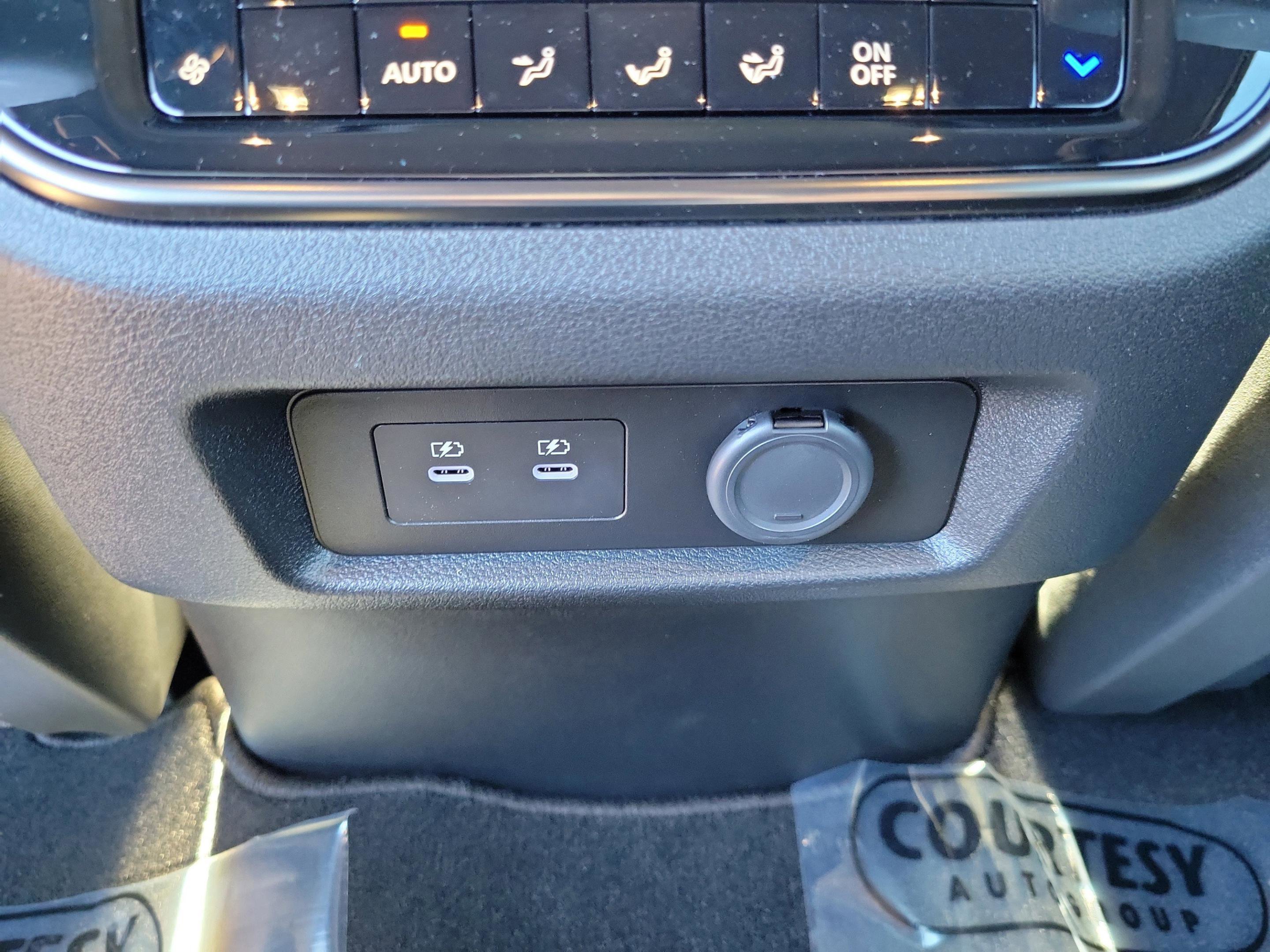 New 2025 Nissan Armada PRO-4X image 11