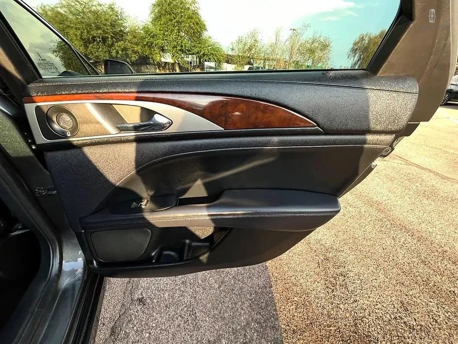 Used 2019 Lincoln MKZ Reserve w/ Reserve Plus Package FWD image 16