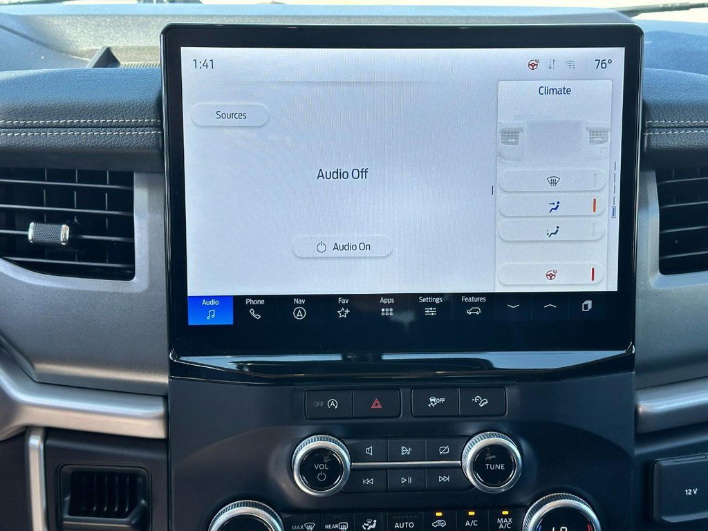 Used 2024 Ford Expedition XLT image 15