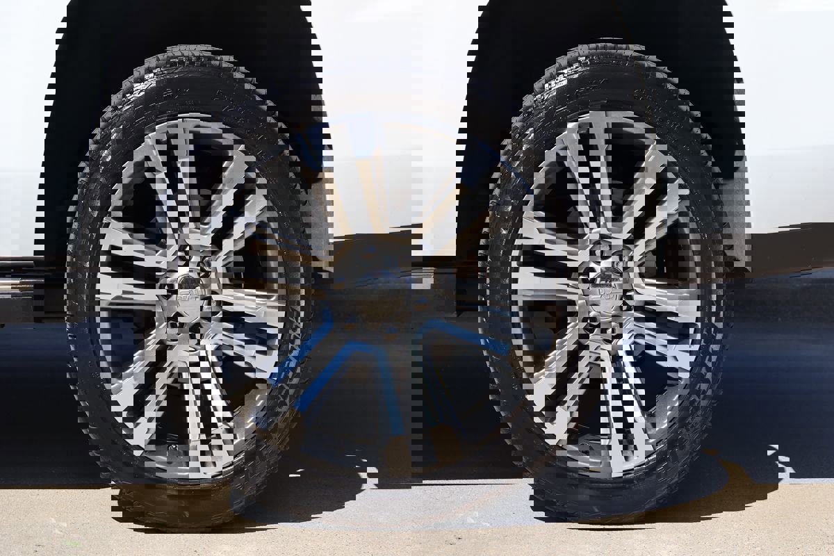 Used 2019 GMC Yukon Denali w/ Denali Ultimate Package image 49