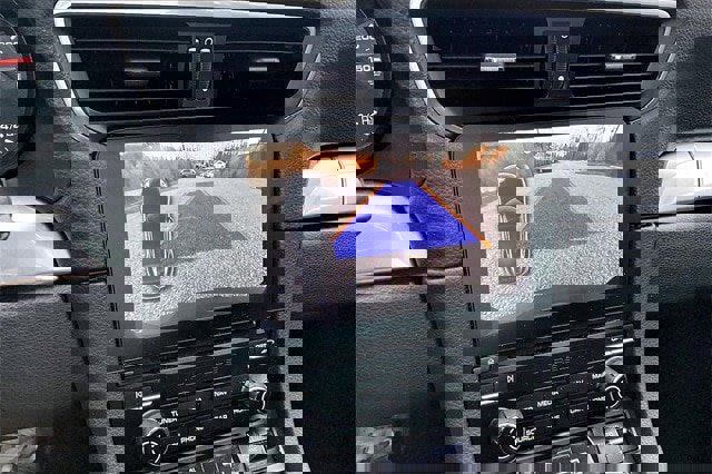 Used 2017 Porsche 911 Carrera 4 image 16